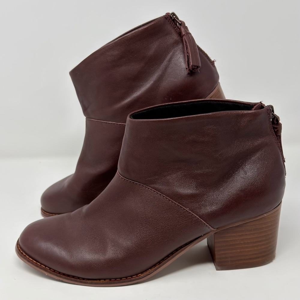 TOMS Women’s Ankle Booties Size 10 Maroon Leather Block Heel Tassel Casual
